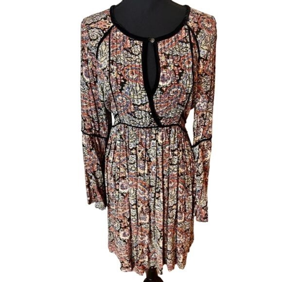 American Eagle Outfitters Dresses & Skirts - American Eagle Boho Chic Paisley Print Long Bell Sleeve  Dress Black: Size Large